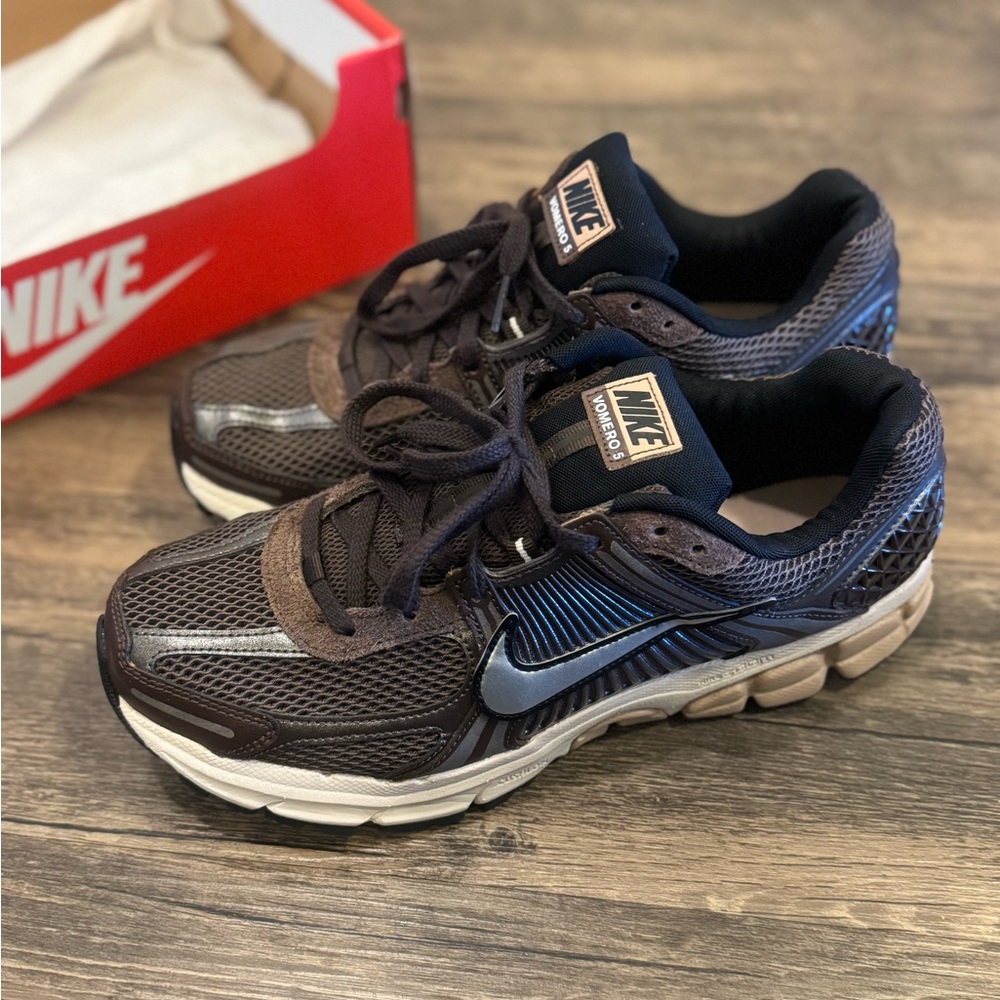 Nike Black and Brown Athletic Shoes